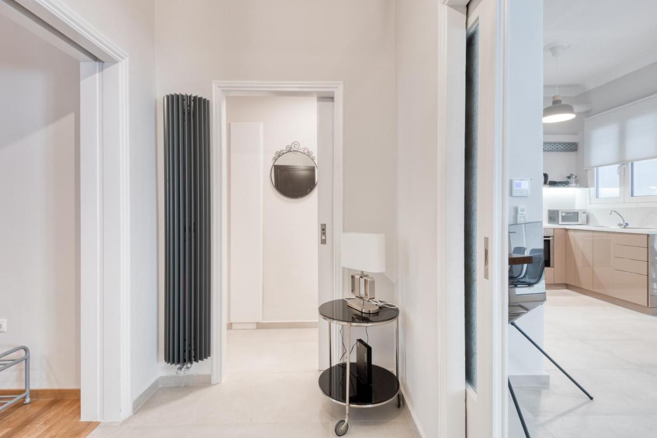Modern 2-Bedroom Apt, 200M From The Acropolis Athen Exterior foto