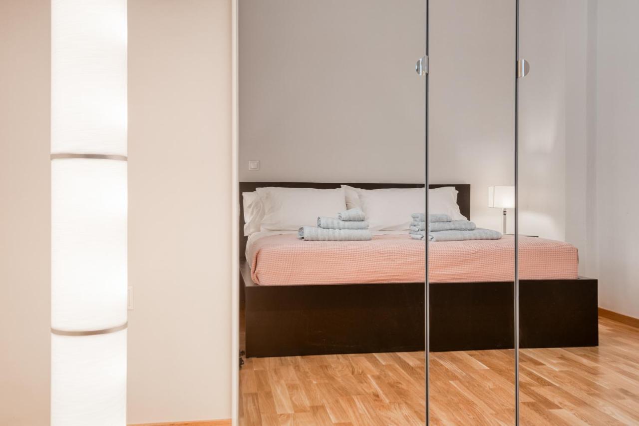 Modern 2-Bedroom Apt, 200M From The Acropolis Athen Exterior foto